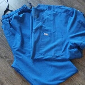 Figs Men's Royal Blue Scrubs